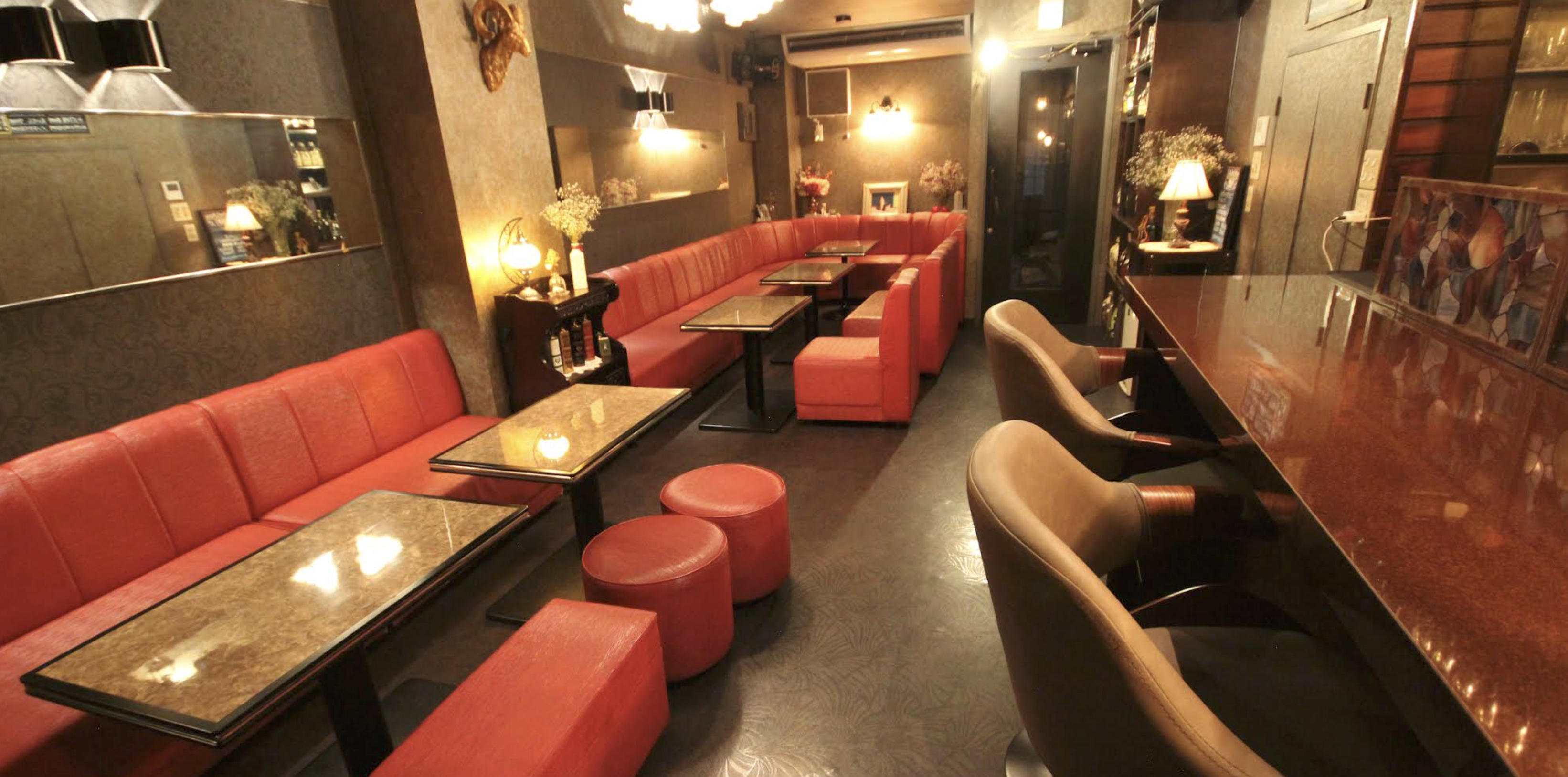 Lounge Aries〜アリエス 店内写真